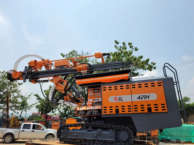 surface integrated dth drill rig